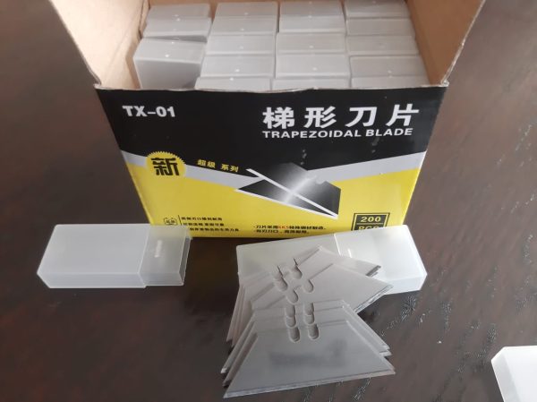 200pc Utility blades - Image 2